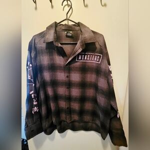 Universal Monsters The Bride Women's Plaid Button Down Shirt - Black and Gray